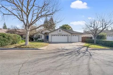 8590 N Sierra Vis, Fresno, CA 93720