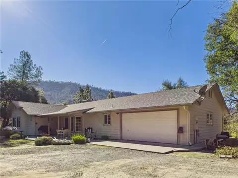 37550 Mountain Lks, Oakhurst, CA 93644