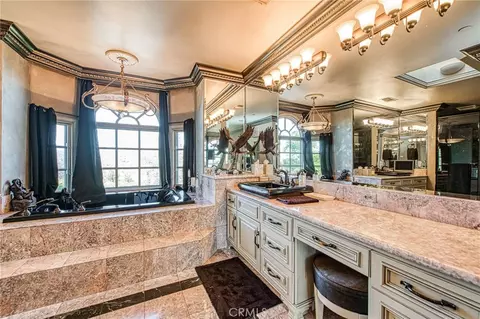 Bath - 14141 Millerton, Prather, CA 93651 photo 1 of 2
