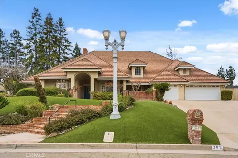 382 E Walnut Hill Ave, Fresno, CA 93720