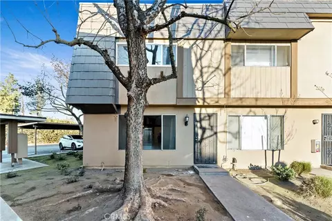 5188 W Ashlan, Fresno, CA 93722