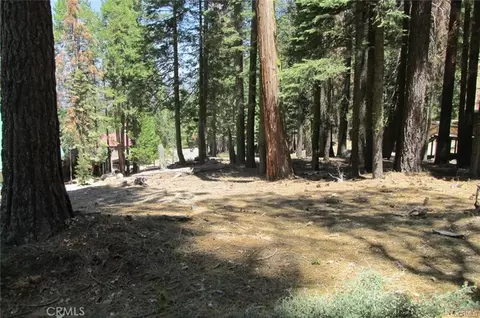 7497 Henness Cir, Yosemite, CA 95389