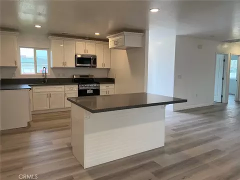 Kitchen - 1901 Patterson Ave, Corcoran, CA 93212 photo 2 of 2