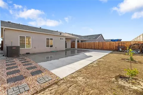 1237 E Orange St, Avenal, CA 93204 photo 21
