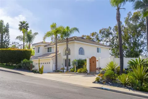 601 Marazon Ln, Vista, CA 92081