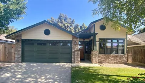 4800 W Crowley Ct, Visalia, CA 93291