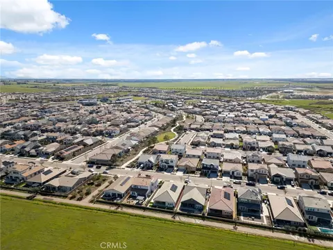 View/Area - 588 Overstone Ave, Madera, CA 93636 photo 9 of 19
