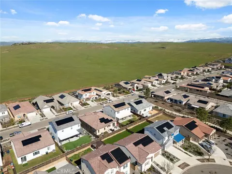View/Area - 588 Overstone Ave, Madera, CA 93636 photo 12 of 19