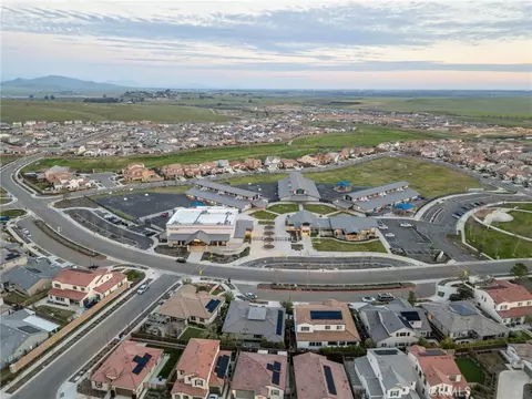 View/Area - 588 Overstone Ave, Madera, CA 93636 photo 15 of 19
