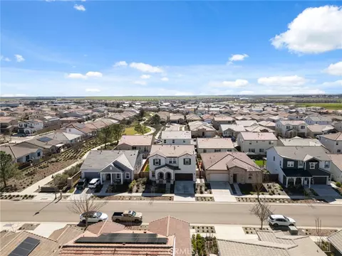 View/Area - 588 Overstone Ave, Madera, CA 93636 photo 6 of 19