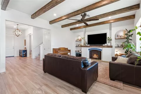Entry Way - 588 Overstone Ave, Madera, CA 93636 photo 2 of 6