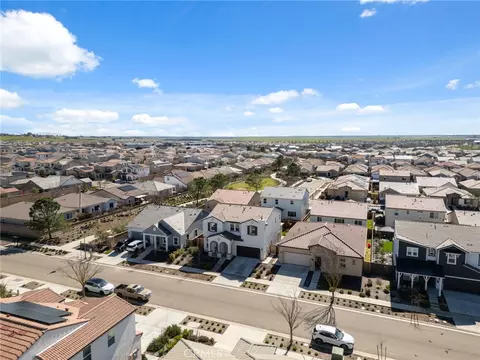 View/Area - 588 Overstone Ave, Madera, CA 93636 photo 5 of 19