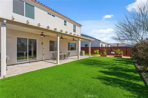 Exterior - 588 Overstone Ave, Madera, CA 93636 photo 6 of 10