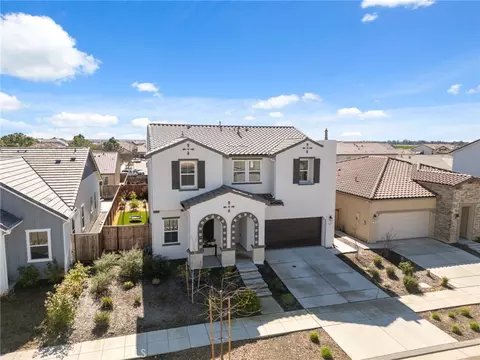 Exterior - 588 Overstone Ave, Madera, CA 93636 photo 10 of 10