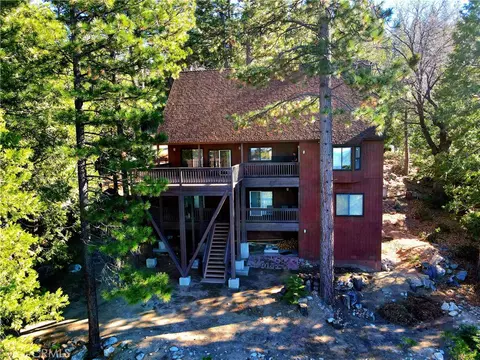 7501 Yosemite Park, Yosemite, CA 95389