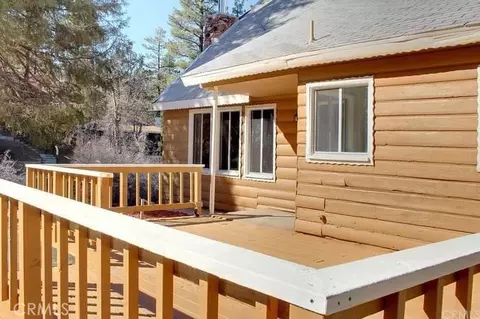 512 S Marlowe Dr, Big Bear City, CA 92314 photo 2