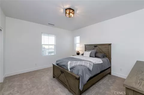 Bedroom - 1042 Beaver Pond, Madera, CA 93636 photo 2 of 6