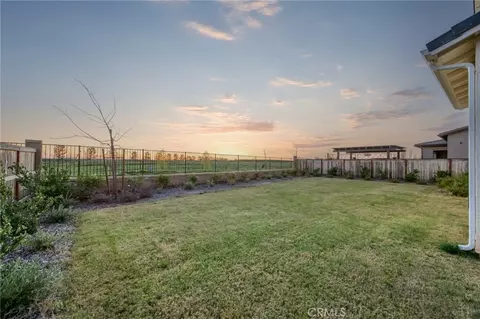 Exterior - 1042 Beaver Pond, Madera, CA 93636 photo 7 of 9