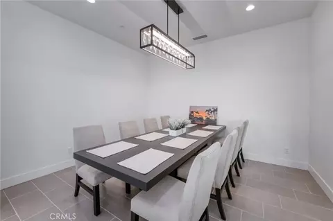 Dining - 1042 Beaver Pond, Madera, CA 93636 photo 3 of 5