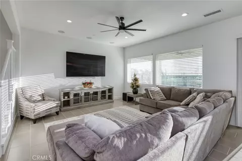 Living - 1042 Beaver Pond, Madera, CA 93636 photo 1 of 3