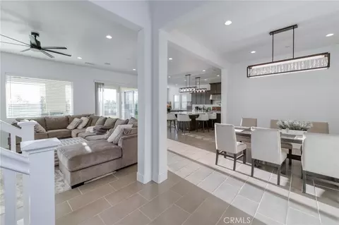 Entry Way - 1042 Beaver Pond, Madera, CA 93636 photo 4 of 6