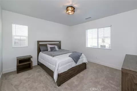 Bedroom - 1042 Beaver Pond, Madera, CA 93636 photo 3 of 6
