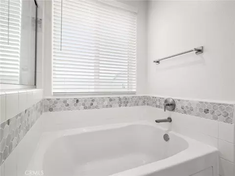 Bath - 4080 San Jose, Clovis, CA 93619 photo 6 of 7