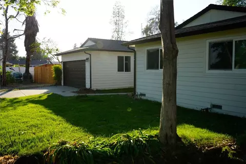Exterior - 2214 Fordham Ave, Clovis, CA 93611 photo 2 of 8