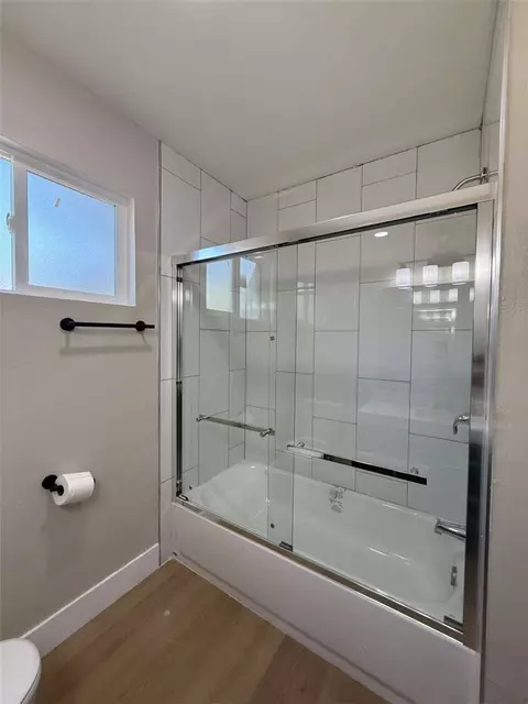 Bath - 2214 Fordham Ave, Clovis, CA 93611 photo 2 of 4