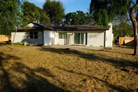 Exterior - 2214 Fordham Ave, Clovis, CA 93611 photo 3 of 8