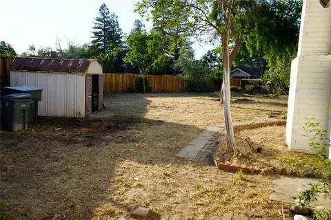 Exterior - 2214 Fordham Ave, Clovis, CA 93611 photo 5 of 8