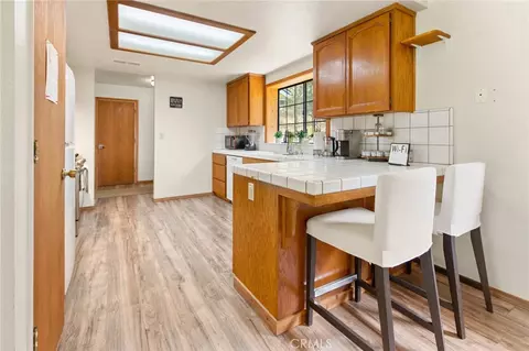Kitchen - 52865 N Highway 245, Miramonte, CA 93641 photo 4 of 4