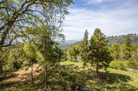 Exterior - 52865 N Highway 245, Miramonte, CA 93641 photo 4 of 11