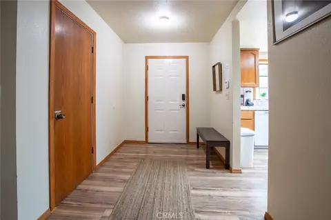 Entry Way - 52865 N Highway 245, Miramonte, CA 93641 photo 2 of 3