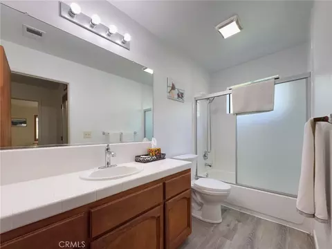 Bath - 52865 N Highway 245, Miramonte, CA 93641 photo 4 of 4