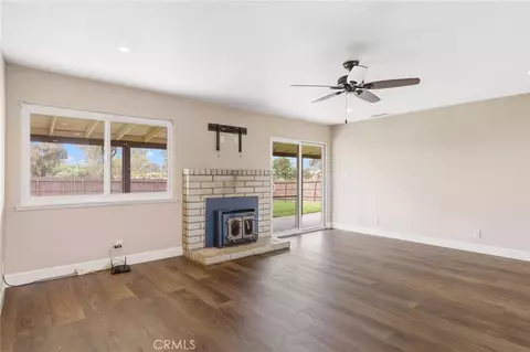 Living - 16540 Road 31, Madera, CA 93636 photo 3 of 5