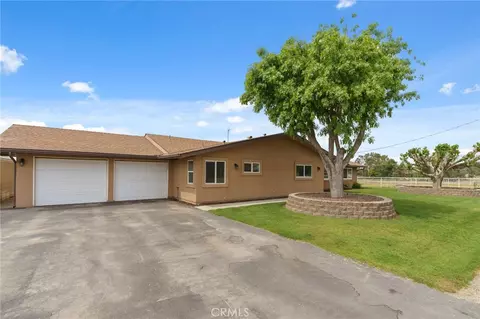 Exterior - 16540 Road 31, Madera, CA 93636 photo 5 of 10