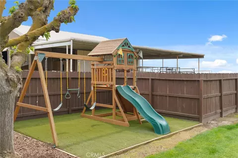 Exterior - 16540 Road 31, Madera, CA 93636 photo 9 of 10