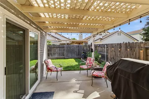 Exterior - 2408 Snapdragon Ct, Modesto, CA 95355 photo 8 of 13