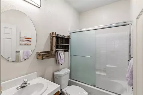 Bath - 2408 Snapdragon Ct, Modesto, CA 95355 photo 1 of 2