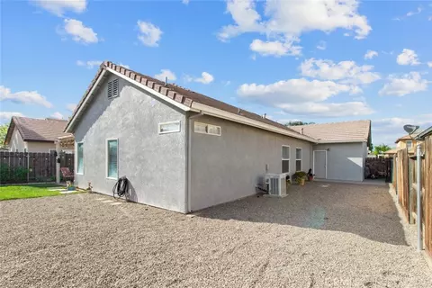 Exterior - 2408 Snapdragon Ct, Modesto, CA 95355 photo 12 of 13