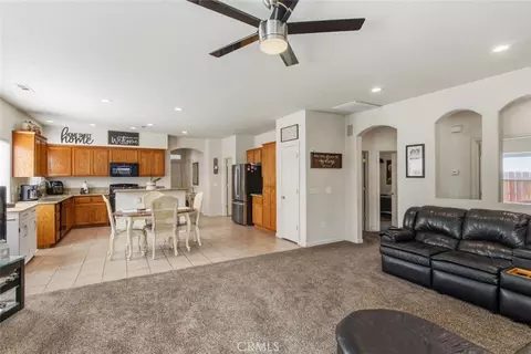 Entry Way - 2408 Snapdragon Ct, Modesto, CA 95355 photo 3 of 3