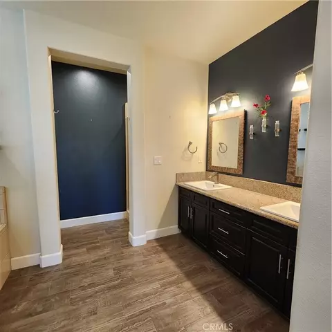 Bath - 4479 N Emerald Peak Dr, Clovis, CA 93619 photo 5 of 5