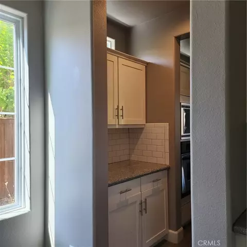 Entry Way - 4479 N Emerald Peak Dr, Clovis, CA 93619 photo 3 of 12