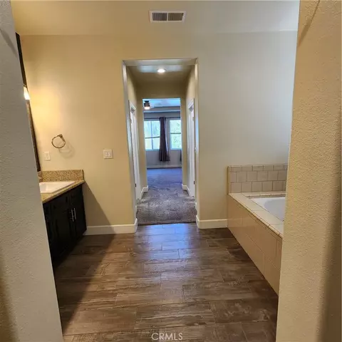 Entry Way - 4479 N Emerald Peak Dr, Clovis, CA 93619 photo 8 of 12