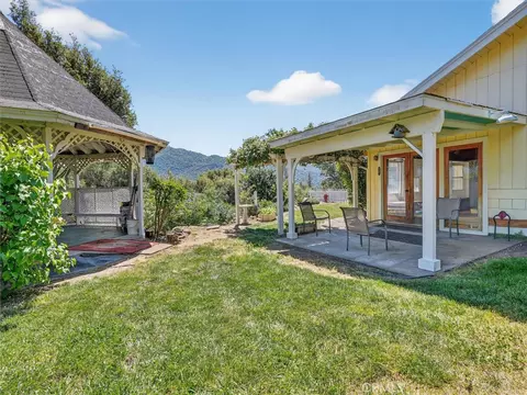46535 Eastwood S, Oakhurst, CA 93644