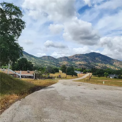 8121 Monreal, Sanger, CA 93657 photo 16