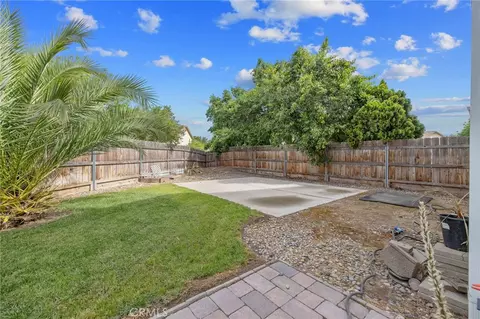 Exterior - 1077 Paradise, Lemoore, CA 93245 photo 13 of 15