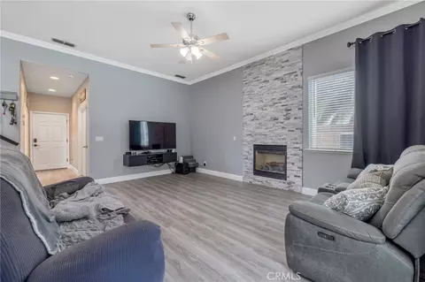 Living - 1077 Paradise, Lemoore, CA 93245 photo 4 of 4