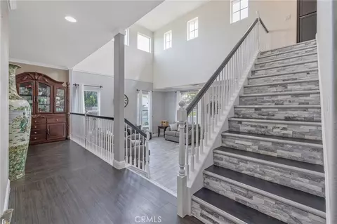 Entry Way - 1077 Paradise, Lemoore, CA 93245 photo 2 of 12